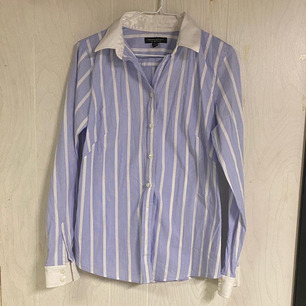Banana Republic Blue and White Striped Button Down Shirt